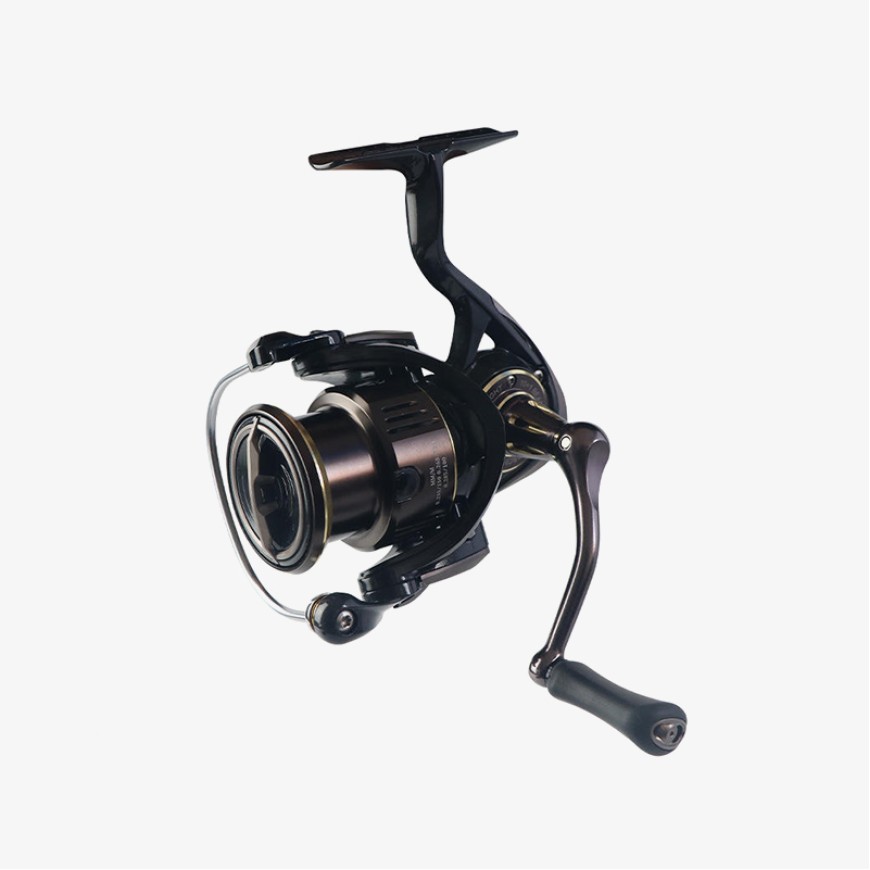Right-hand rotating metal fishing reel