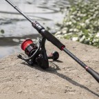 Carbon fiber straight-handle three-section fishing rod