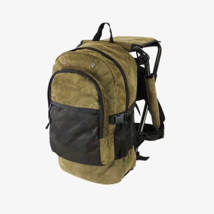 Fishing tackle bag with foldable stool